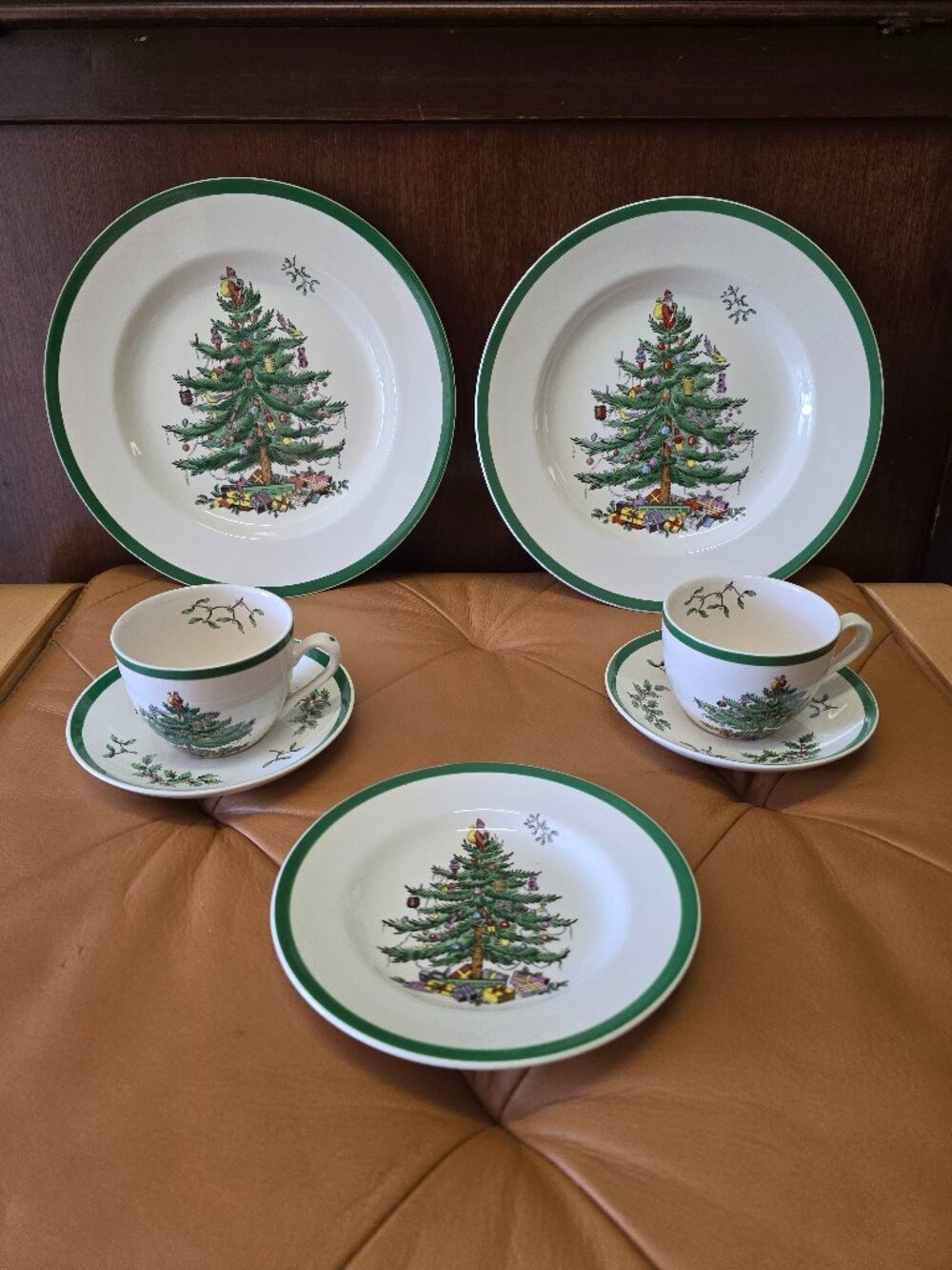Spode Christmas Tree 3-piece buffet sets plus extra bonus plate (NWT)